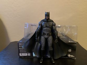 Beast Kingdom BvS Batman 