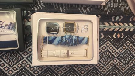 Time and Tru Apple Watch Case and Band Set