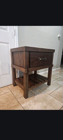 Night Stand  (1)