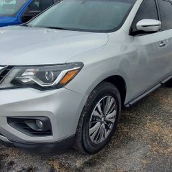 2018 Nissan Pathfinder From $ 1490 Down