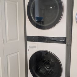 🔥 LG WashTower – Lavadora y Secadora Integrada – Modelo WKE100HWA – Excelente Condición 🔥