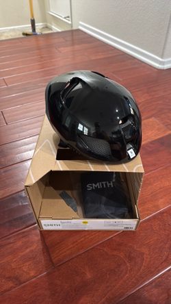 Brand new Smith Ignite Bike helmet Small