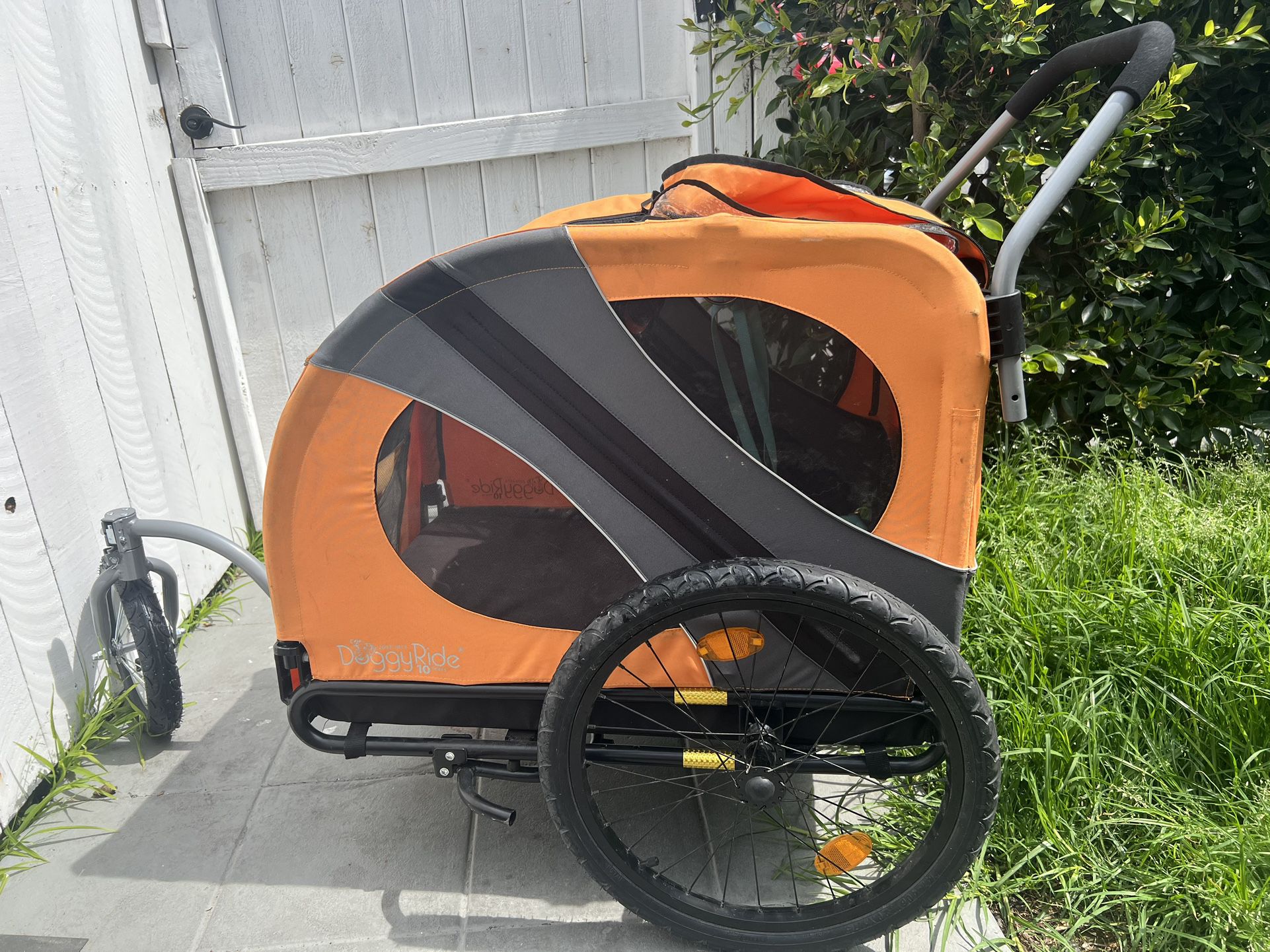 Dutch dog Novel10 Bike Trailer And Stroller With Rain Cover And Cargo Rack