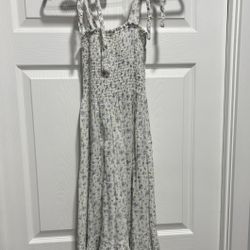 “Nothing Fits But” Muslim Dress