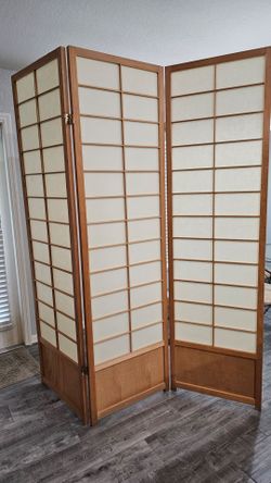 Room divider