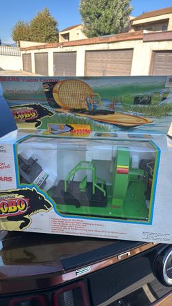 Vintage 1987 Sears Lobo RC Fan Boat's Complete ~ UNTESTED
