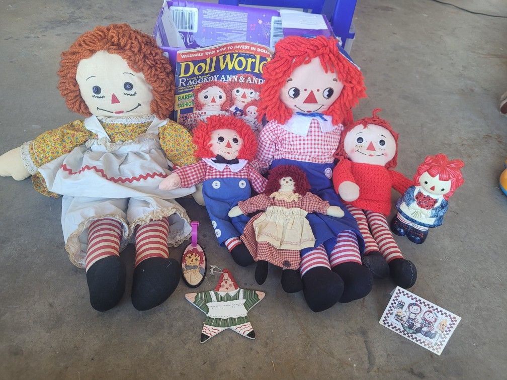 Raggedy Andy And Raggedy Anne Collection 10 Items In Lot
