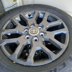 Toyota Tundra Rims & Tires