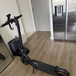 Electric scooter
