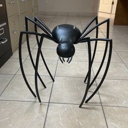 Metal Halloween Yard Spider