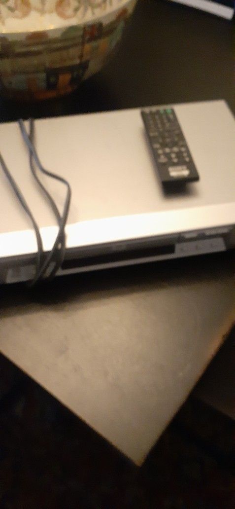 Sony Progressive CD/DVD Player