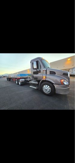 Freightliner Semi Truck Day Cab