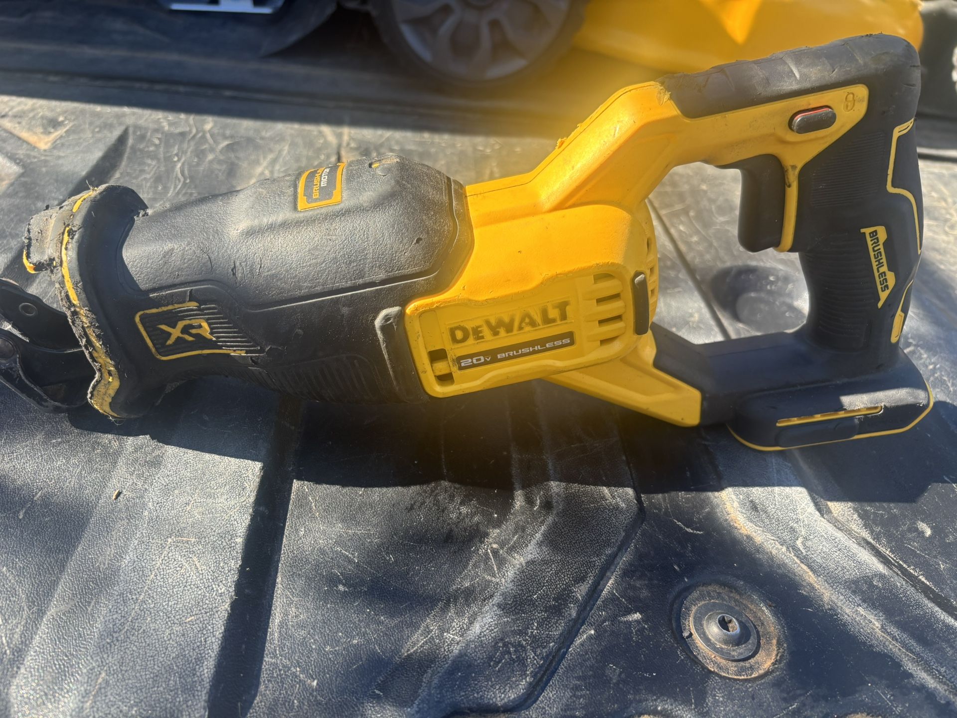 DEWALT 20V MAX Cordless Brushless Reciprocating Saw (Tool Only)