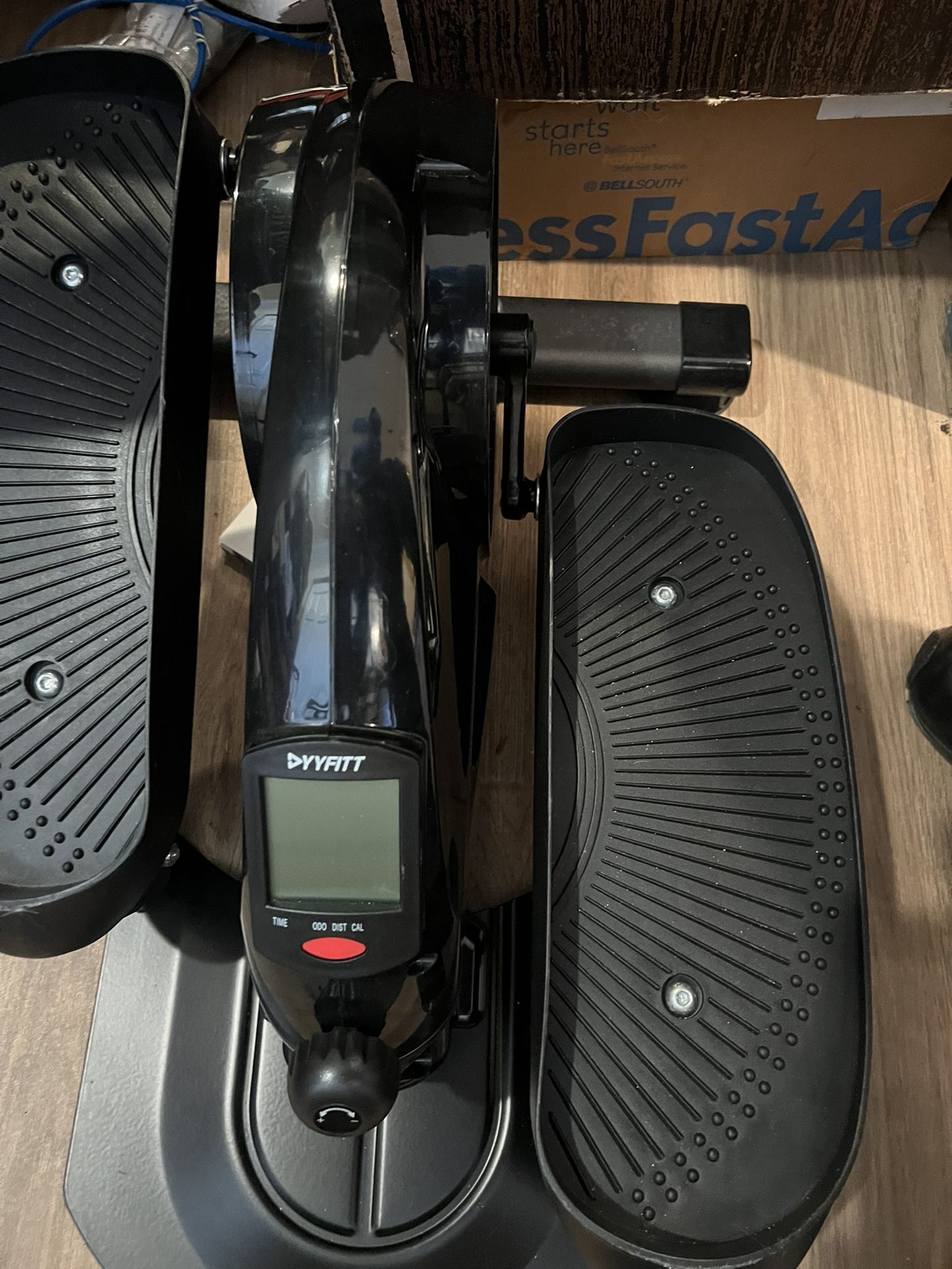 YYFITT UNDER DESK ELLIPTICAL MACHINE