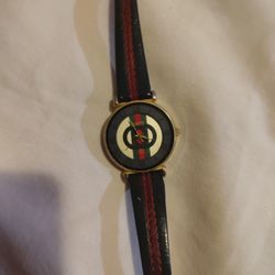 Women's Gucci Watch W/ Leather Strap
