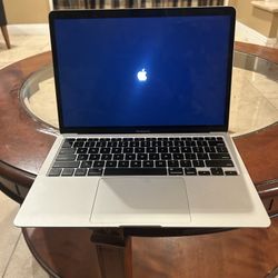 2020 Macbook Air 13 Inch Intel i3 8gb 256gb 