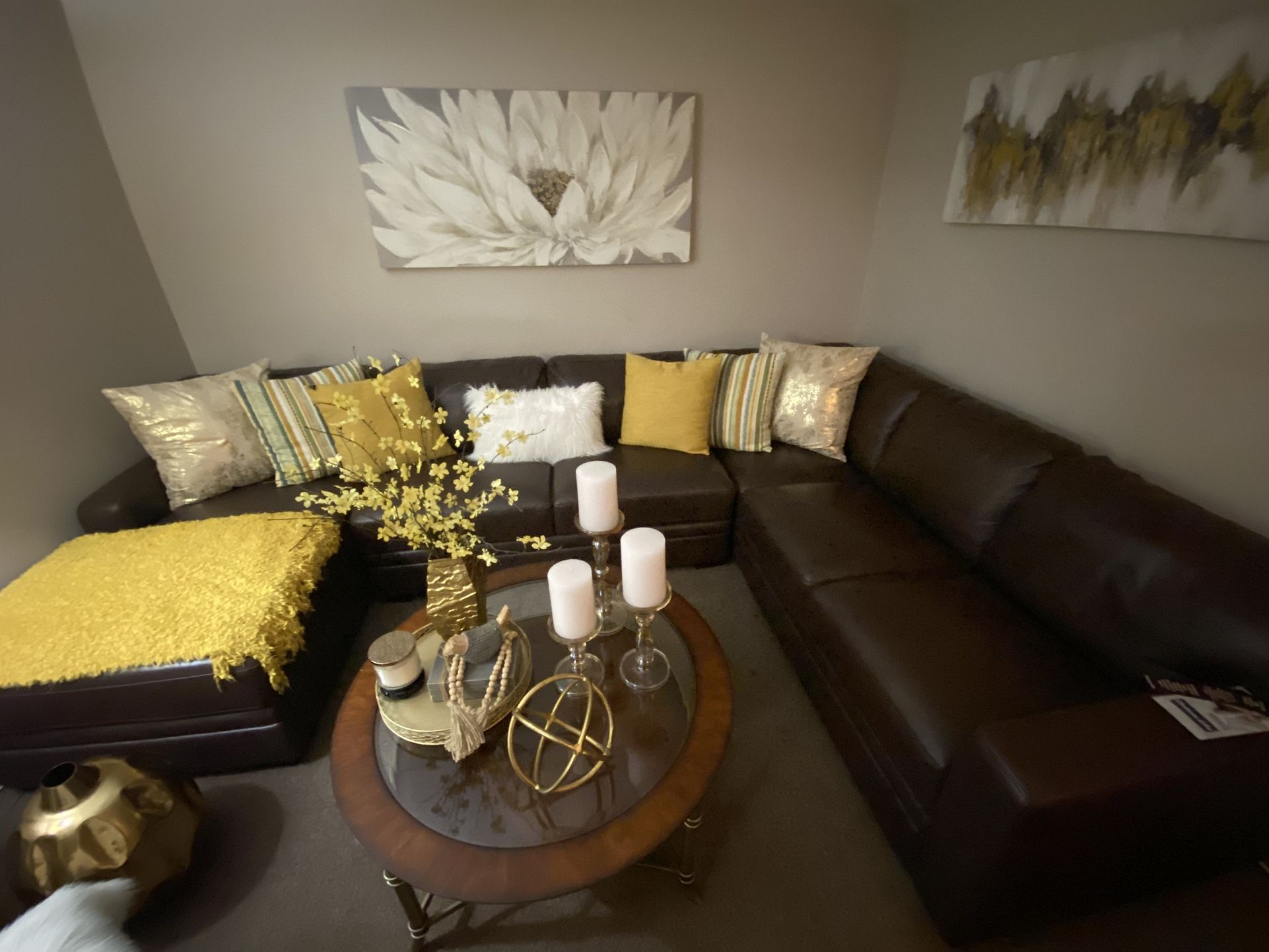 Carti’s Furniture, A Leather Set Sofa Living Room