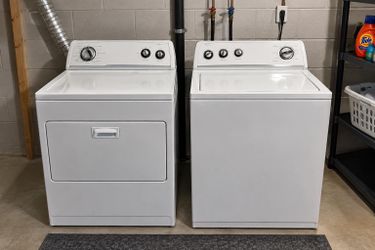 Whirlpool Washer and Dryer Set