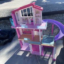 Girls Doll House 