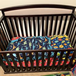 Baby Crib/Toddler Bed