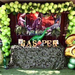 Decoraciones para fiestas 🦖