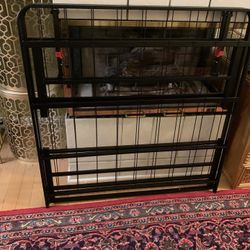 Excellent Condition  Twin  bed Fram  For Sale 