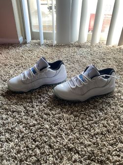 Retro 11 Low Legend Blue 