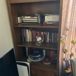2 Bookshelves
