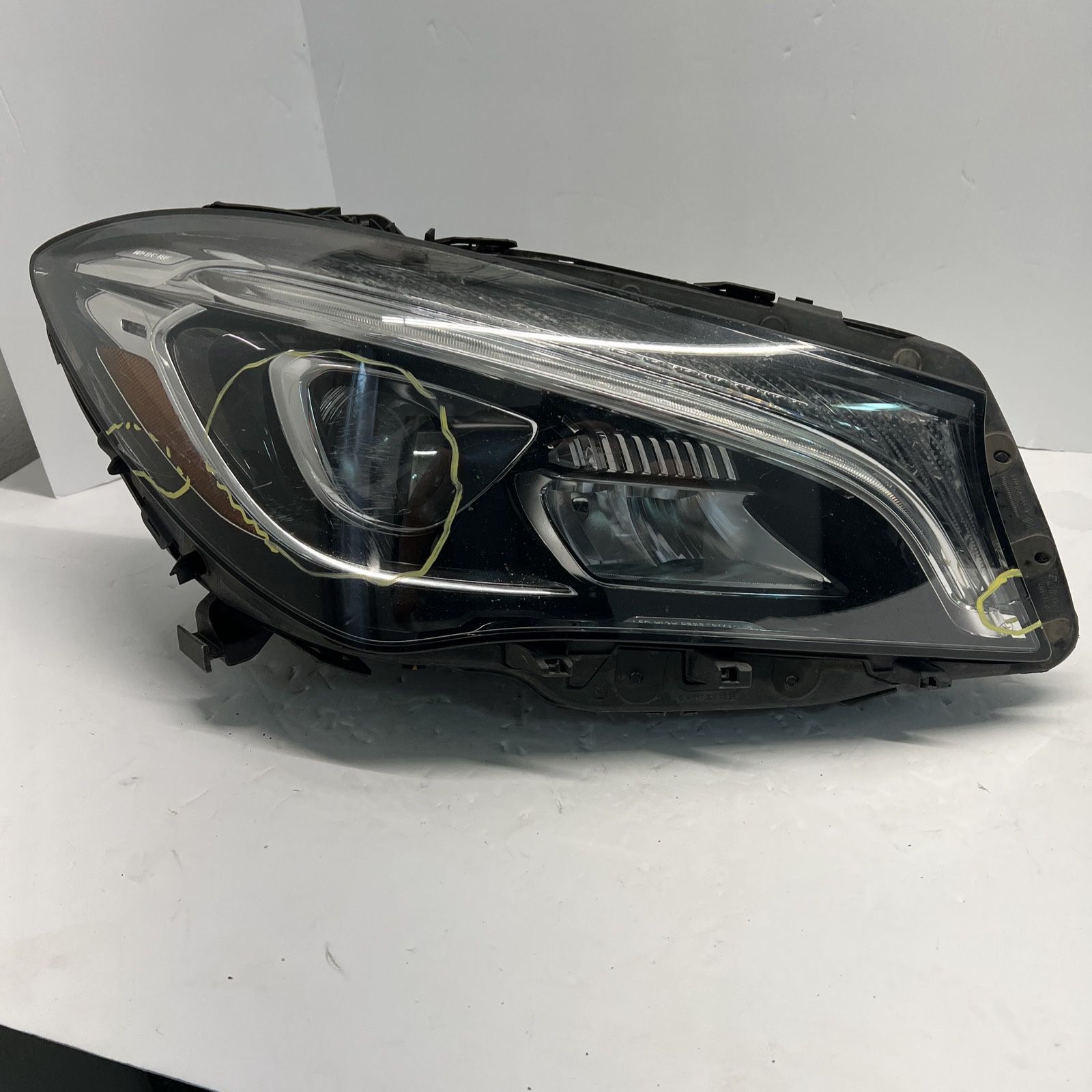 2018 Headlight Mercedes Benz Cla250