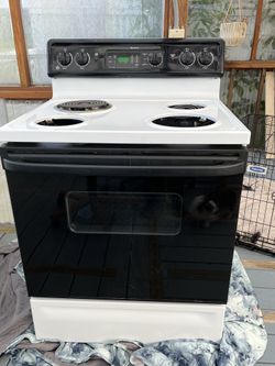 GE Spectra electric stove oven