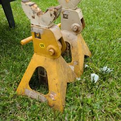 Pair Of 3 Ton Jack Stands