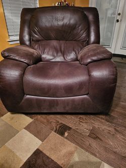 Oversized Recliner
