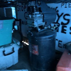 21-Gallon Central Pneumatic Air Compressor – Oil-Free, 