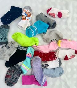 Mixed clothes, books, Lot of Kids' Ankle Socks