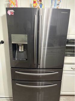 Samsung French Door Refrigerator with Food Showcase, 27.8 cu.ft