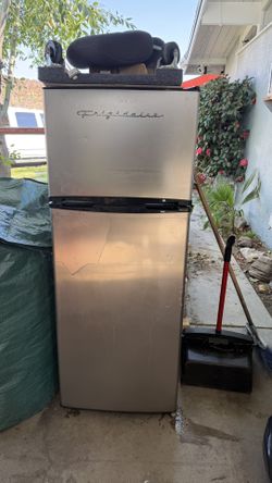 Frigidaire Fridge