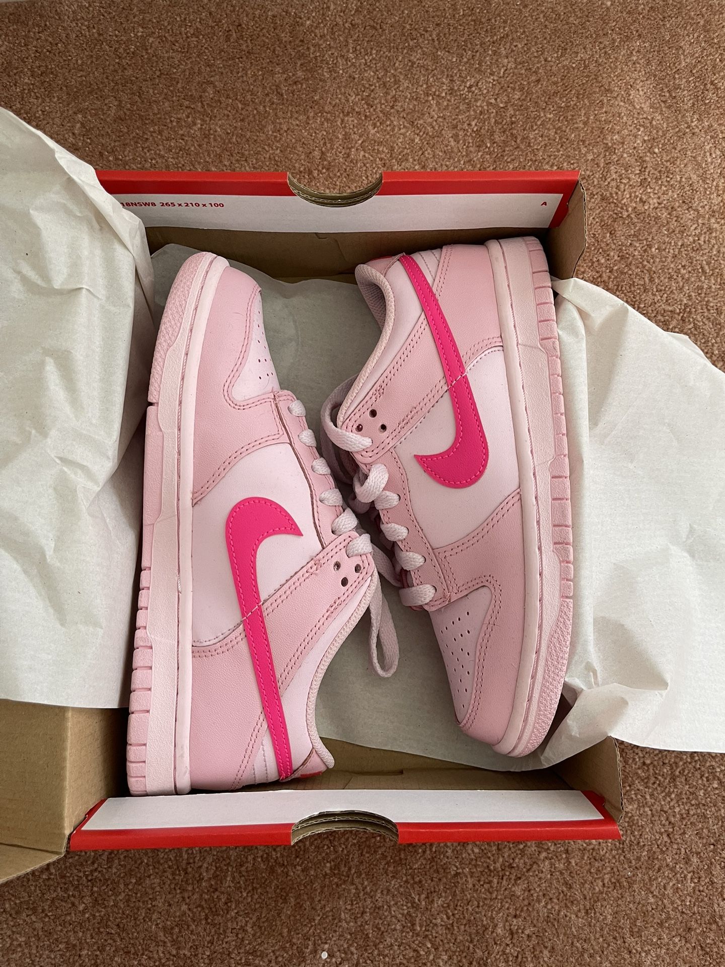 Dunk Low GS  New Nike Dunk Low GS “Triple Pink” display picture 1