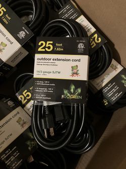 25ft 14/3 GoGreen Power Inc. (GG-13825BK) 14/3 SJTW Outdoor Extension Cord, Go Green, 25 ft Black