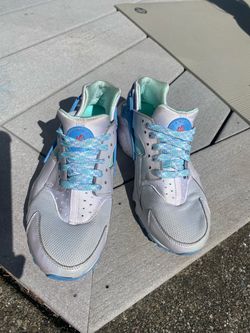 Womens Nike Huaraches