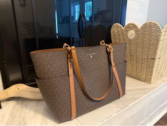 Michaels Kors Purse