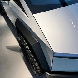 Tesla Cybertruck DIY PPF Paint Protection Film Wrap Color Change Gloss PEARL WHITE