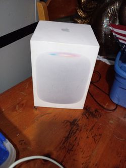 Apple HomePod Smart Speaker in Box