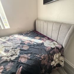 Twin Bed With Mattress 