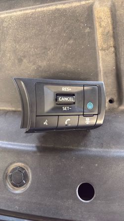 Steering wheel control cruise control side
