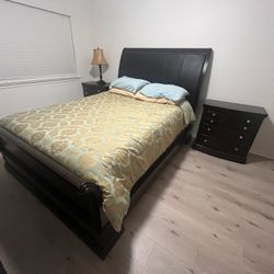 Queen bedroom 