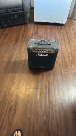 Guitar amp