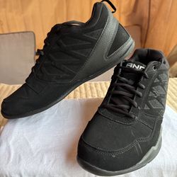 AND1 Black Classic basketball shoes. Size 11