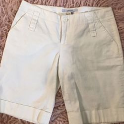 Zara basics shorts( Pick Up Price $10)