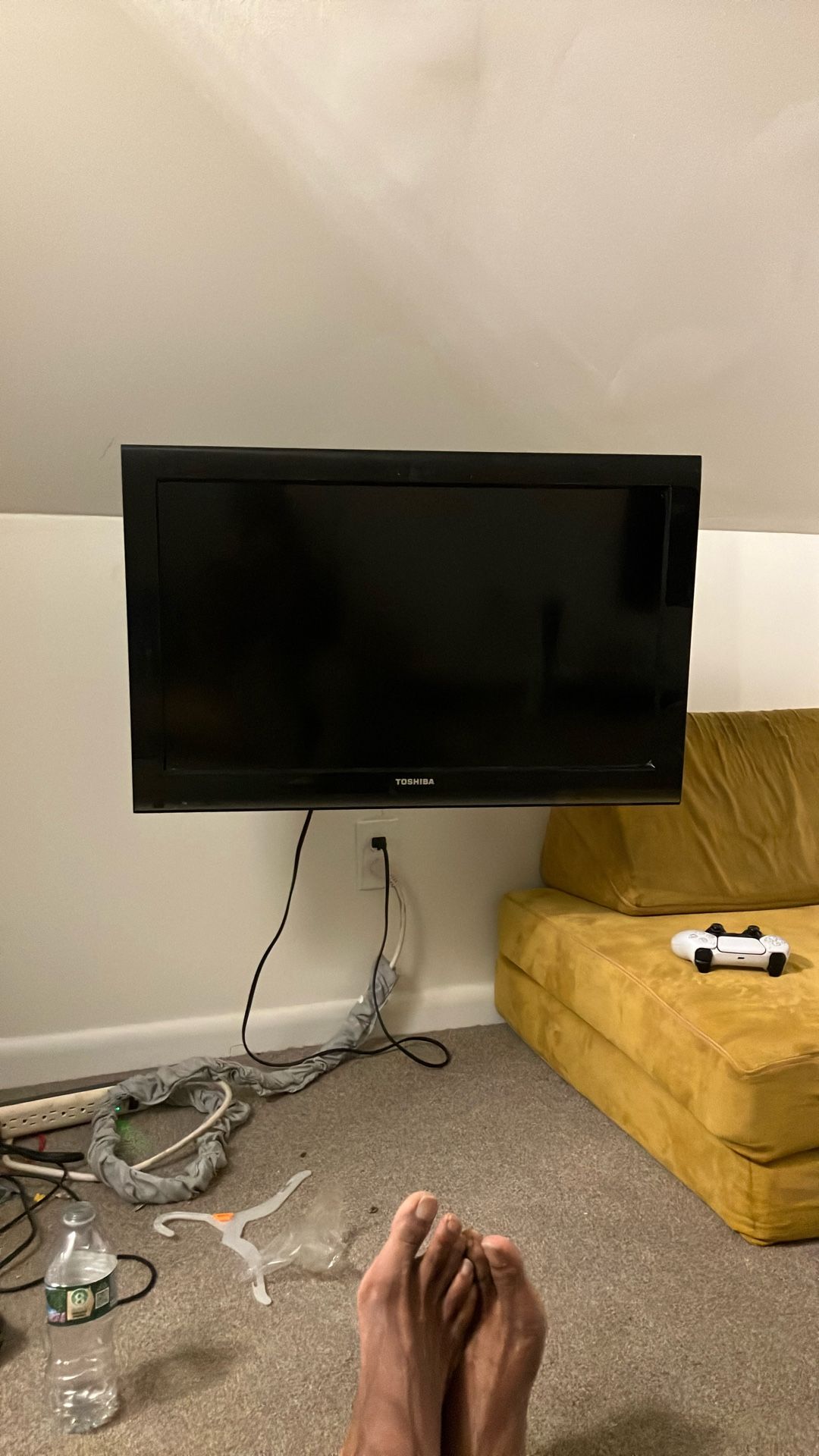 32 Inch Flat Screen Tv With Wall Mount
