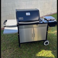 WEBER 3 Burners, And Stove Natural Gas Or Propane $170